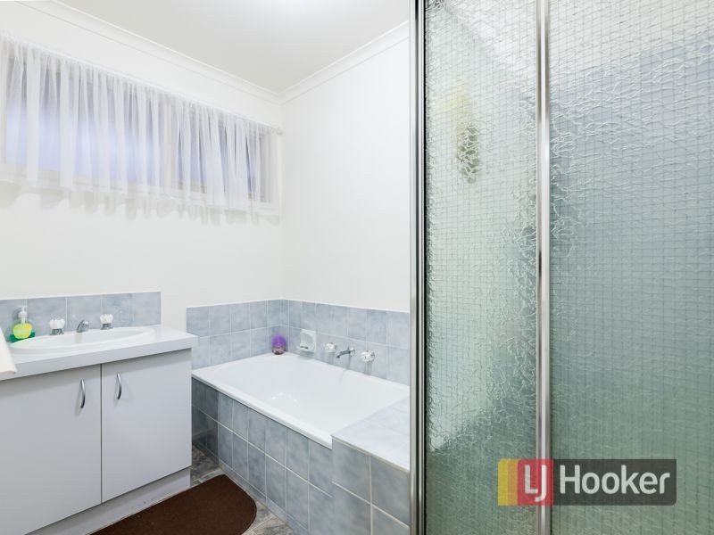4 Joel Way, Hampton Park VIC 3976