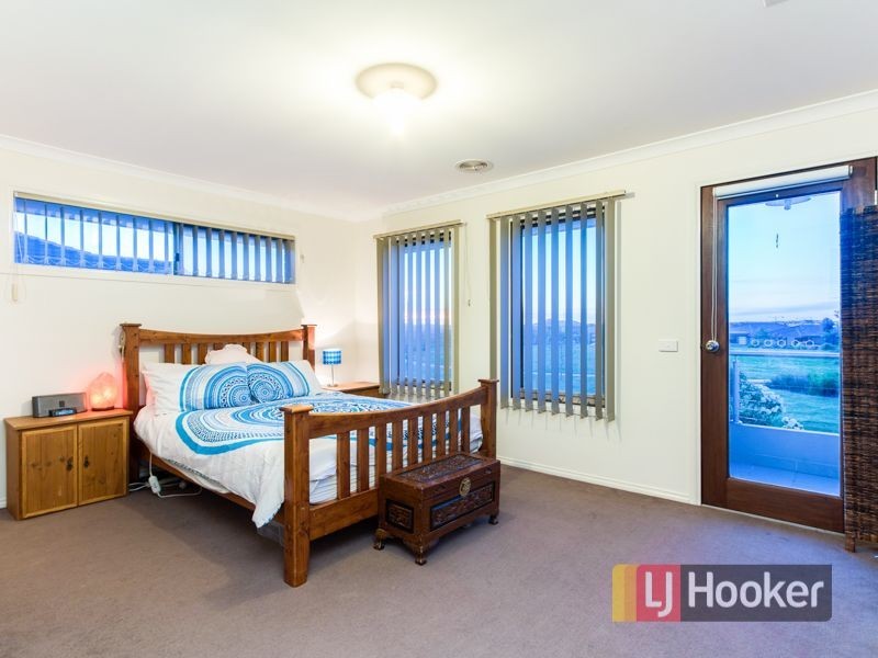 10 Avon River Way, Pakenham VIC 3810