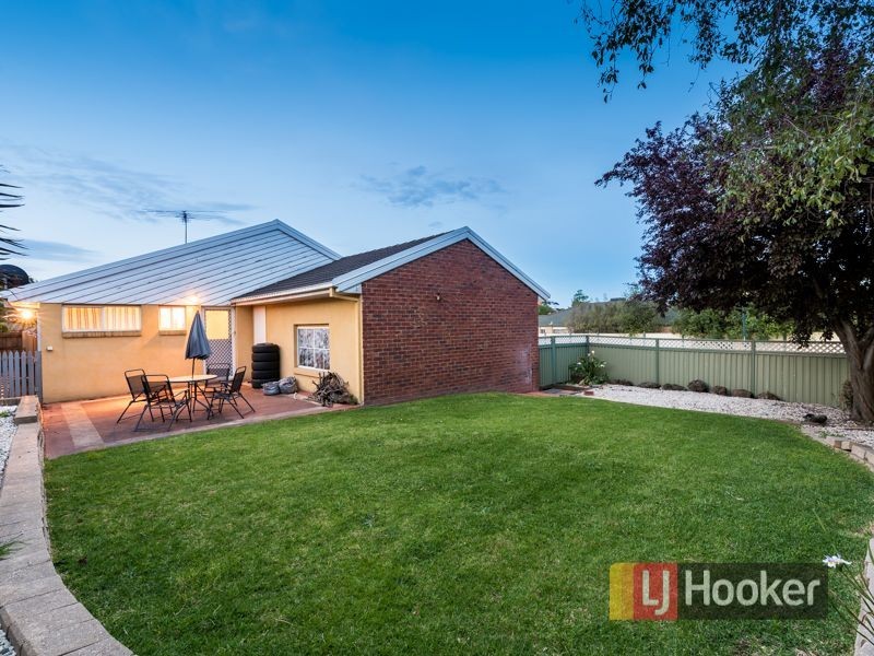 13 Highland Crescent, Narre Warren South VIC 3805