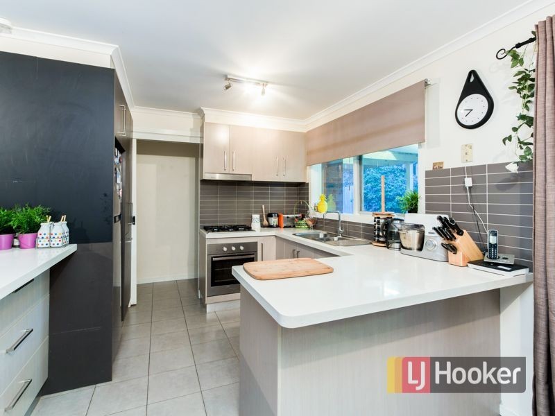 56 Collins Crescent, Berwick VIC 3806