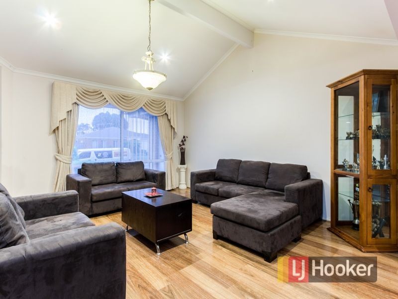 11 Beethoven Drive, Narre Warren South VIC 3805