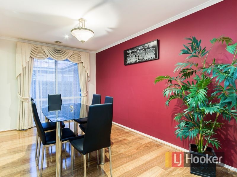 11 Beethoven Drive, Narre Warren South VIC 3805