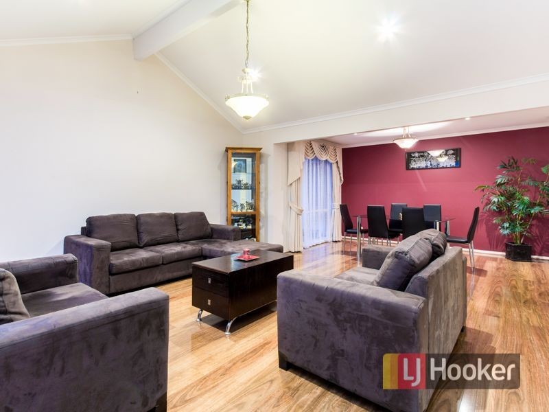 11 Beethoven Drive, Narre Warren South VIC 3805