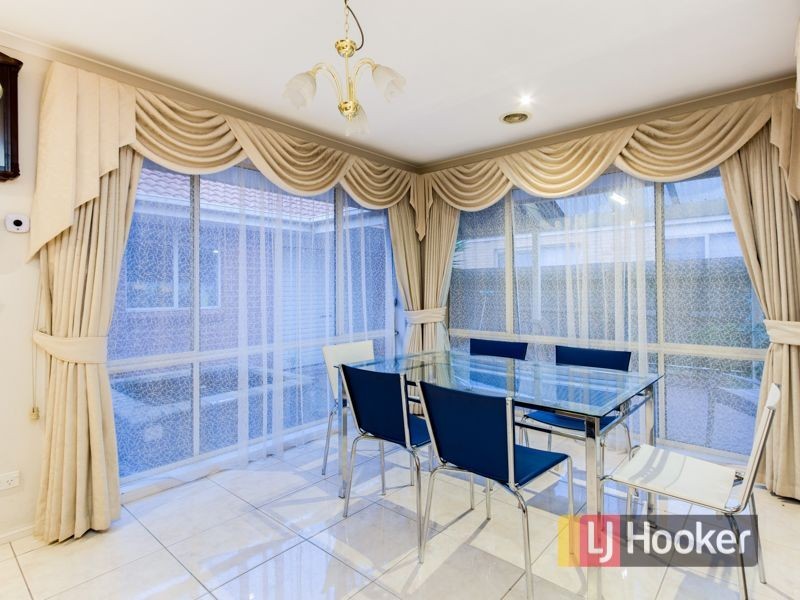 11 Beethoven Drive, Narre Warren South VIC 3805