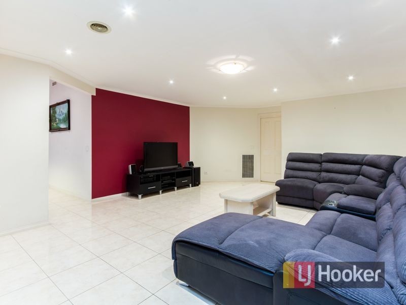 11 Beethoven Drive, Narre Warren South VIC 3805