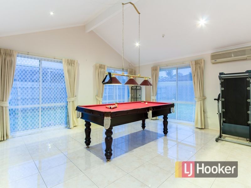 11 Beethoven Drive, Narre Warren South VIC 3805