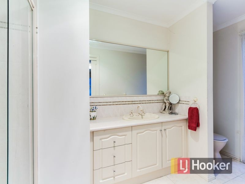 11 Beethoven Drive, Narre Warren South VIC 3805