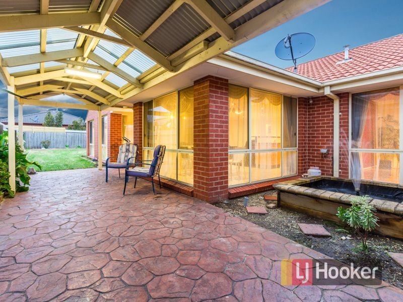 11 Beethoven Drive, Narre Warren South VIC 3805