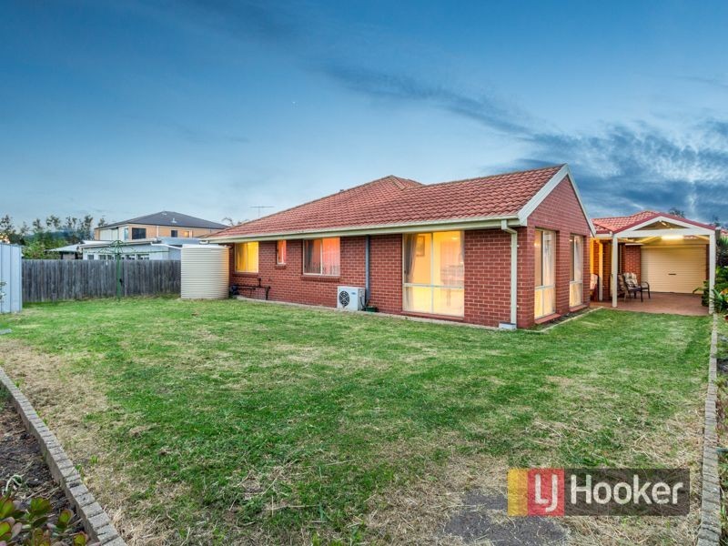 11 Beethoven Drive, Narre Warren South VIC 3805