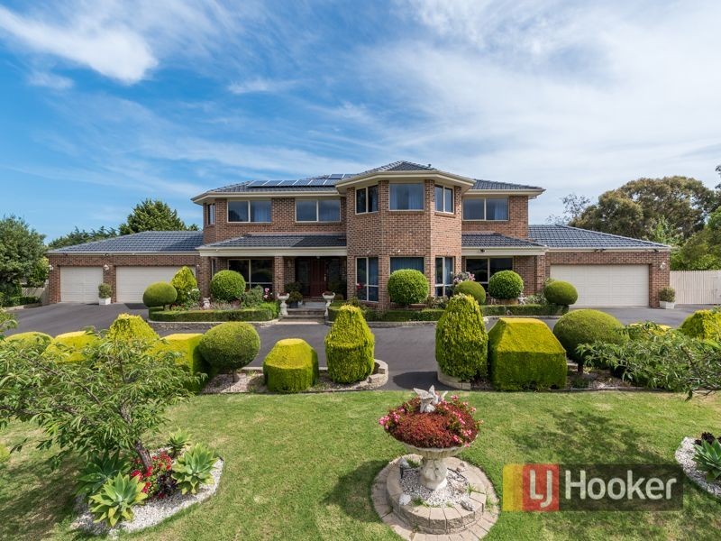 34 – 36 Halcyon Way, Narre Warren South VIC 3805