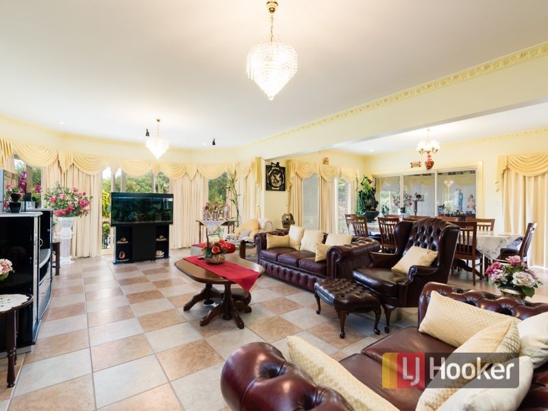 34 – 36 Halcyon Way, Narre Warren South VIC 3805