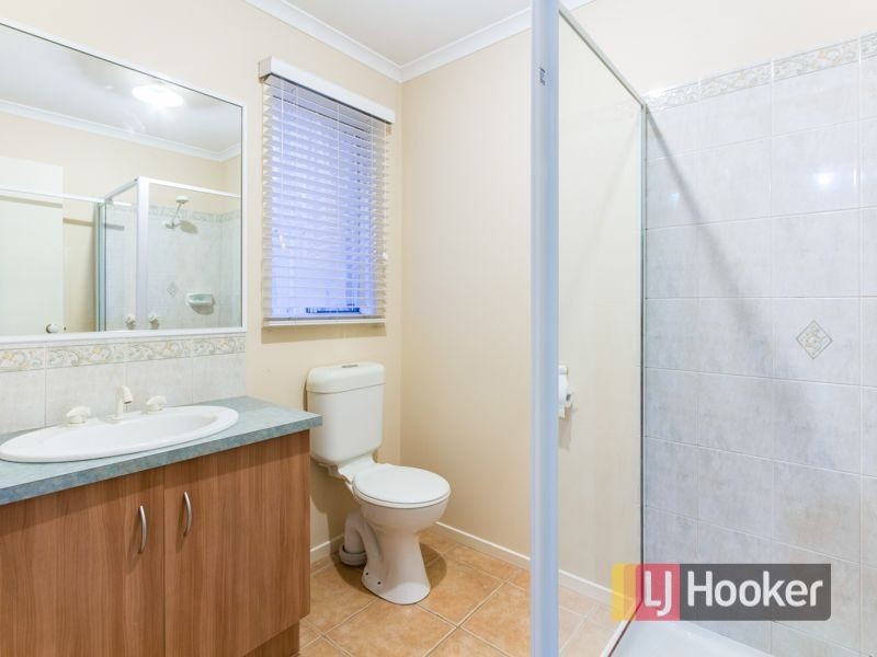 20 Oakland Drive, Hampton Park VIC 3976
