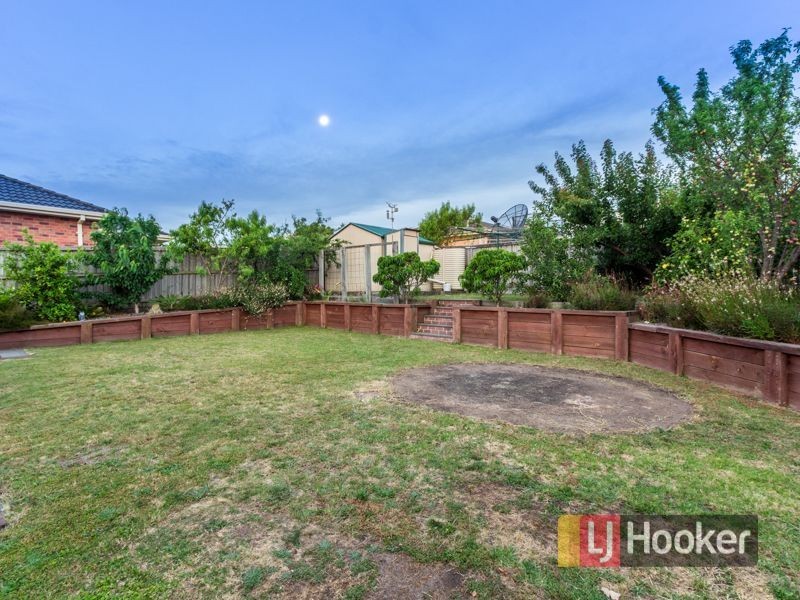 20 Oakland Drive, Hampton Park VIC 3976