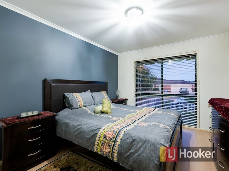 136 Hinrichsen Drive, Hallam VIC 3803