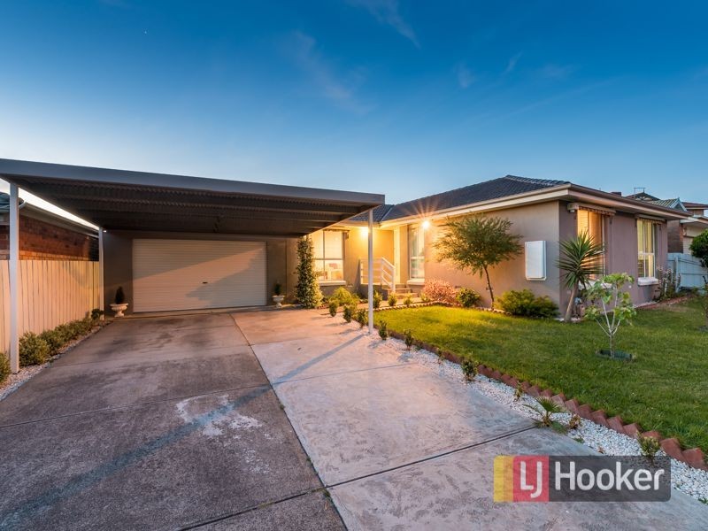 136 Hinrichsen Drive, Hallam VIC 3803