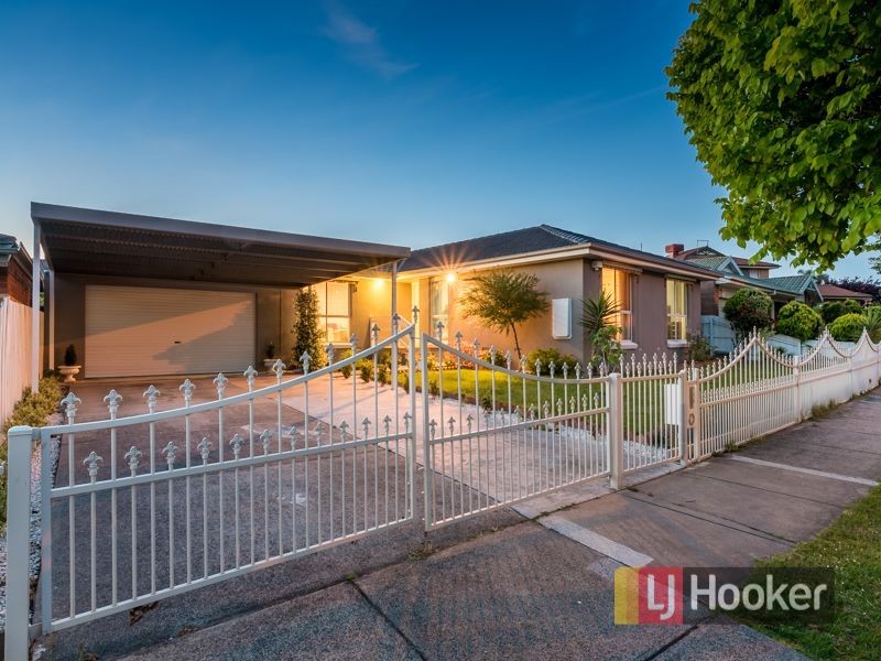 136 Hinrichsen Drive, Hallam VIC 3803
