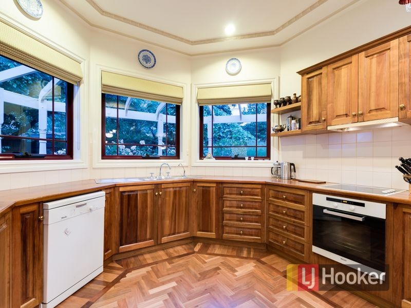10 Louise Simon Court, Leongatha VIC 3953