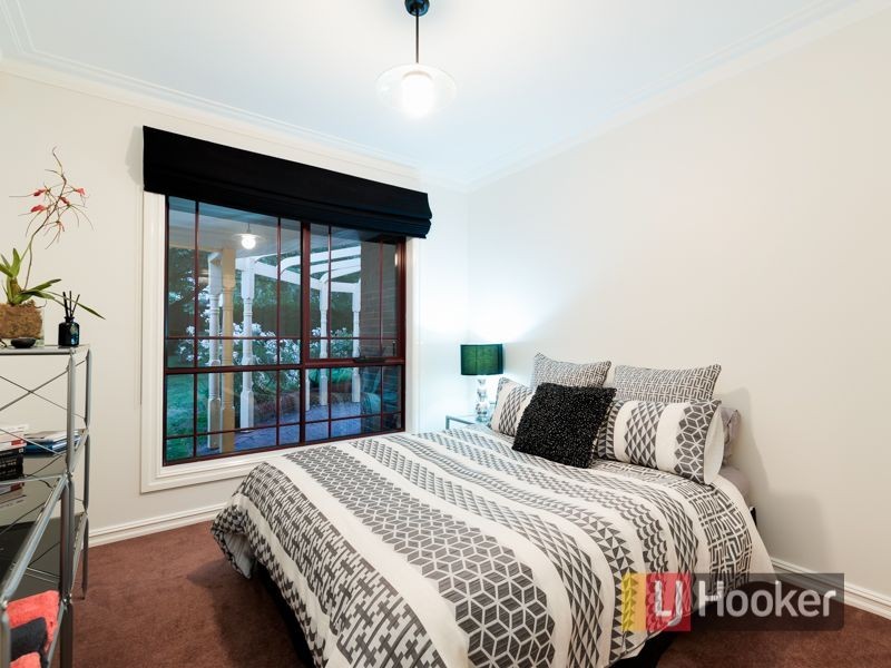 10 Louise Simon Court, Leongatha VIC 3953