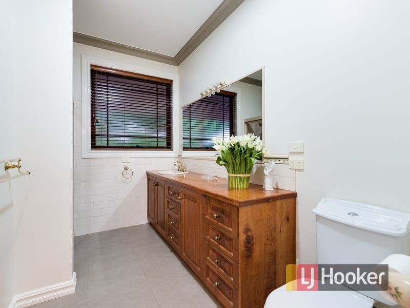 10 Louise Simon Court, Leongatha VIC 3953