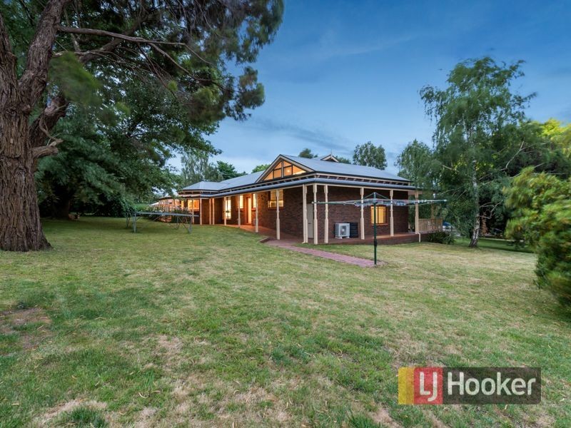 10 Louise Simon Court, Leongatha VIC 3953