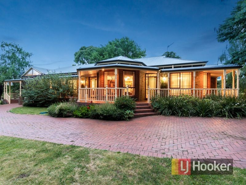 10 Louise Simon Court, Leongatha VIC 3953