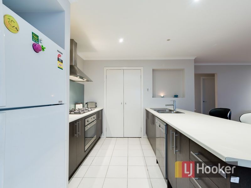 4 Faldo Place, Cranbourne North VIC 3977