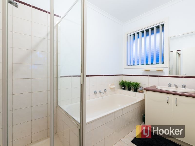 15 Redwood Avenue, Hampton Park VIC 3976