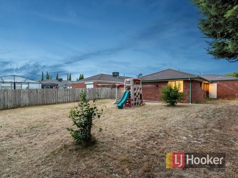 15 Redwood Avenue, Hampton Park VIC 3976