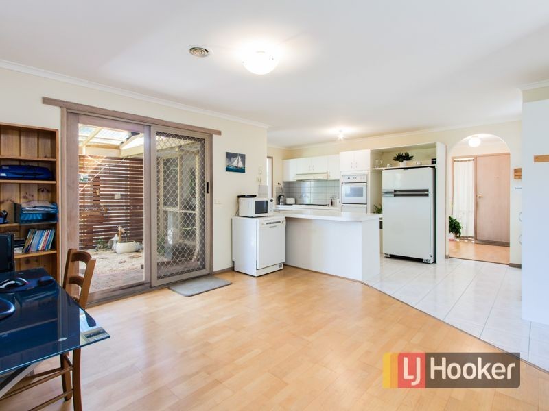 6 Jodi Place, Hampton Park VIC 3976