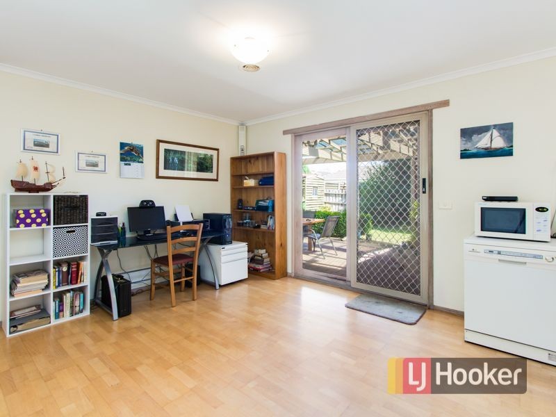6 Jodi Place, Hampton Park VIC 3976