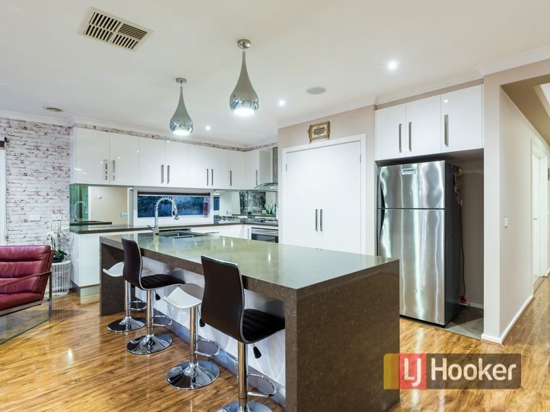 7 Aylesbury Court, Hampton Park VIC 3976