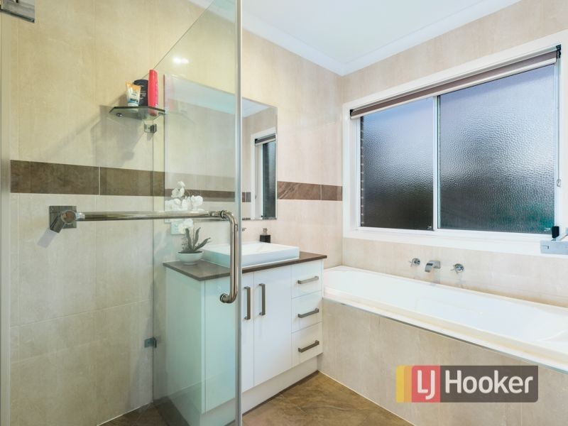 7 Aylesbury Court, Hampton Park VIC 3976