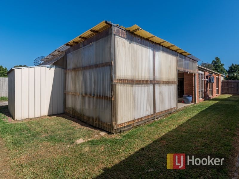 31 Glenora Way, Hampton Park VIC 3976