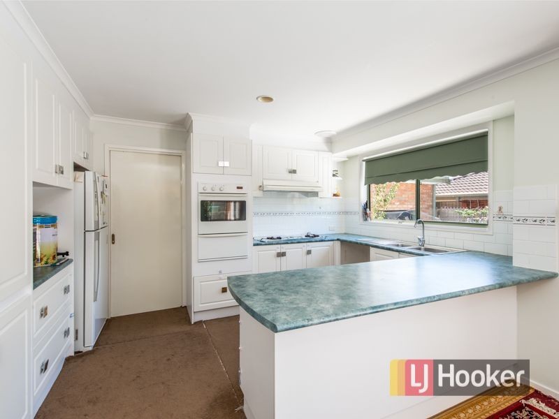 24 Cumberland Chase, Hampton Park VIC 3976