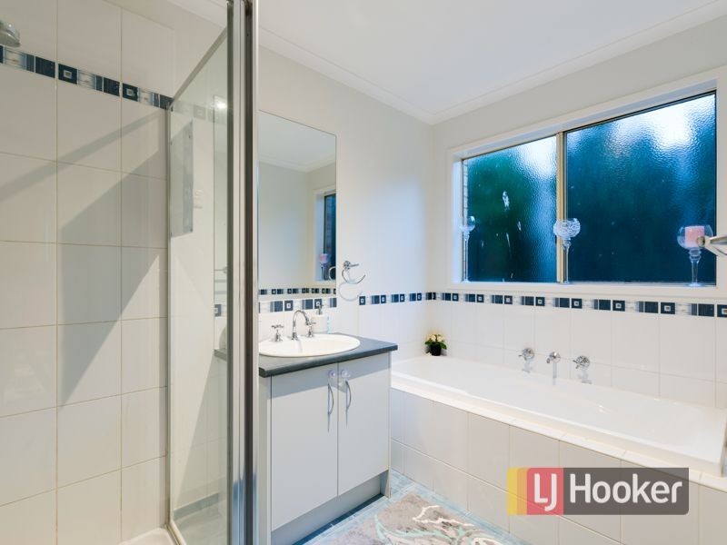 7. Aveley Place, Cranbourne East VIC 3977
