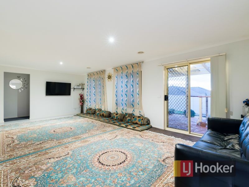 7. Aveley Place, Cranbourne East VIC 3977