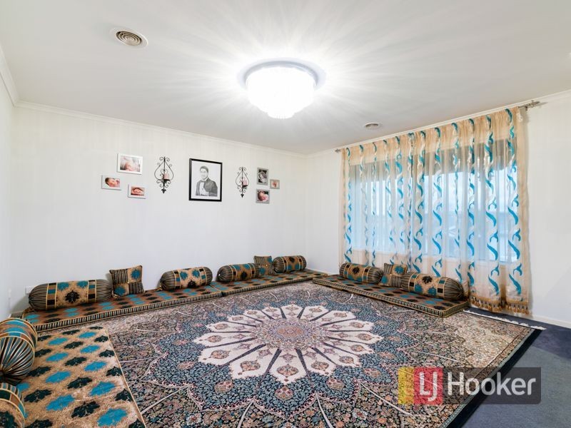 7. Aveley Place, Cranbourne East VIC 3977