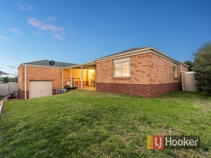 7. Aveley Place, Cranbourne East VIC 3977