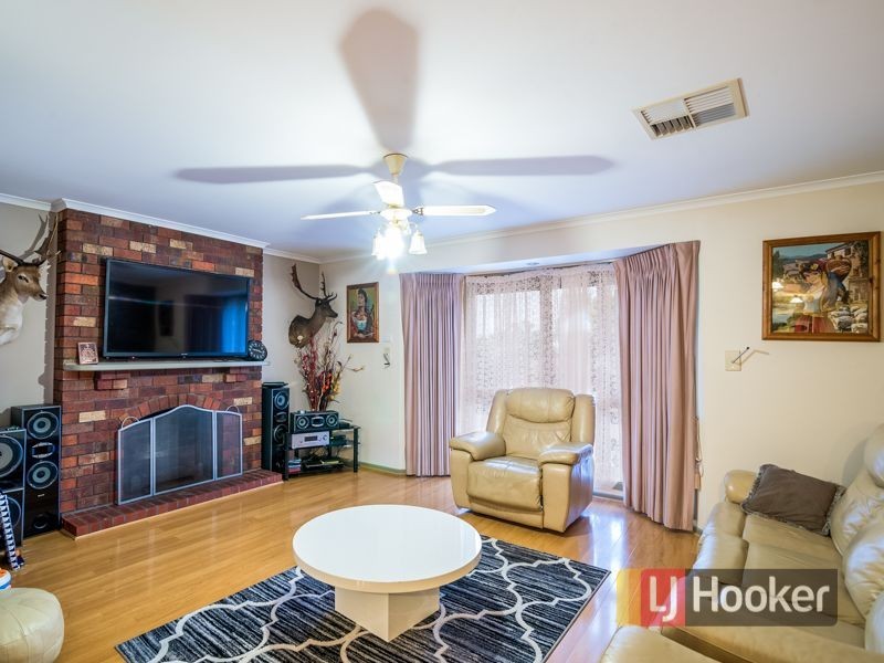 25 Garnet Close, Narre Warren VIC 3805