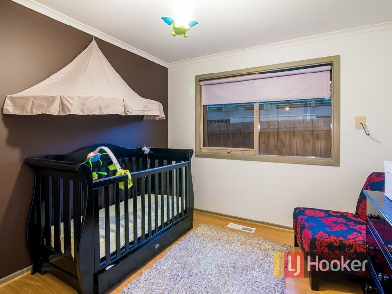 25 Garnet Close, Narre Warren VIC 3805