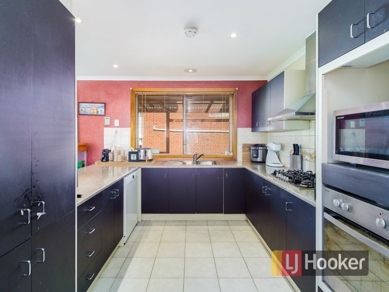 52 Justin Circuit, Hampton Park VIC 3976