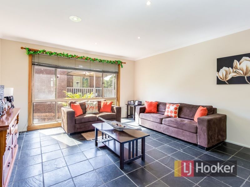 52 Justin Circuit, Hampton Park VIC 3976