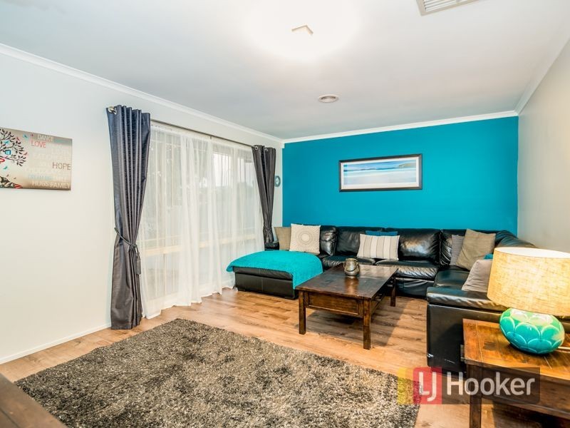 60 Astley Wynd, Lynbrook VIC 3975