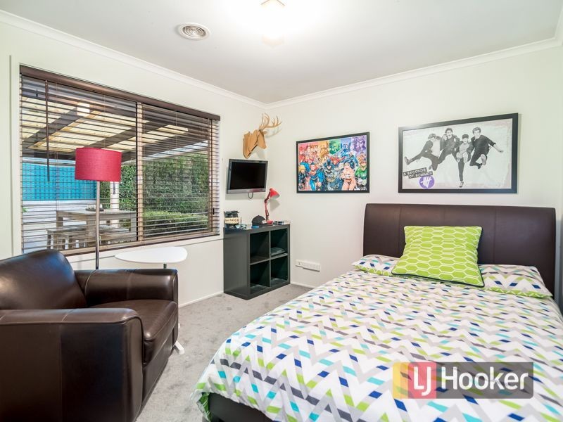 60 Astley Wynd, Lynbrook VIC 3975