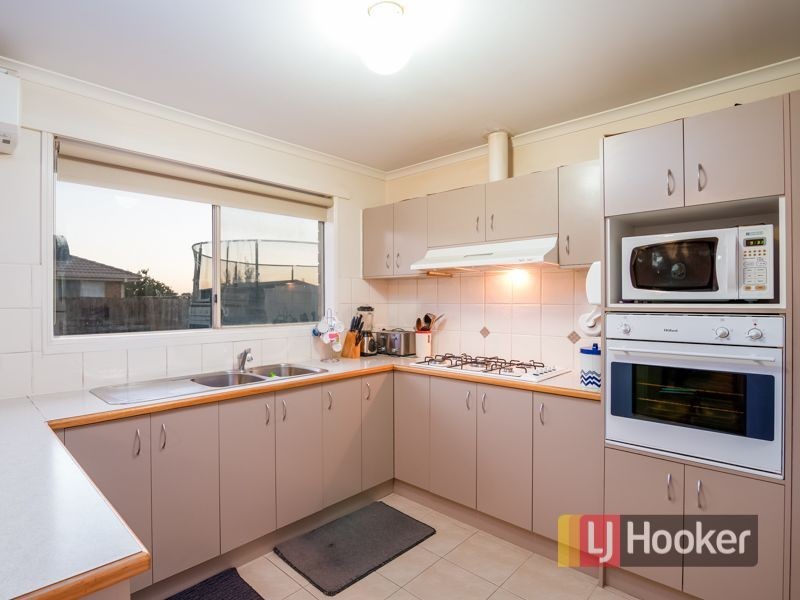 15 Niagara Court, Hampton Park VIC 3976