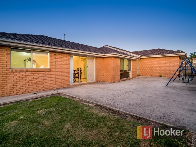 15 Niagara Court, Hampton Park VIC 3976