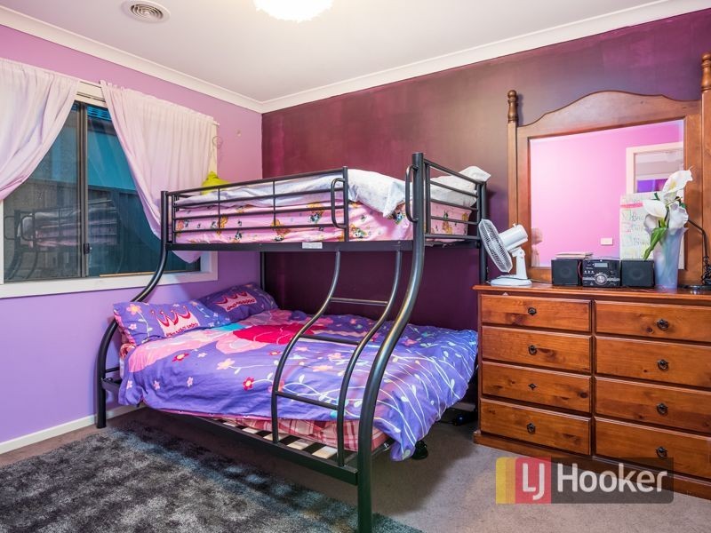 25 Statley Drive, Cranbourne East VIC 3977