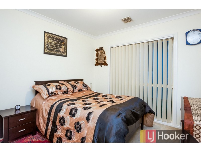 7 Ratcliffe Way, Lynbrook VIC 3975
