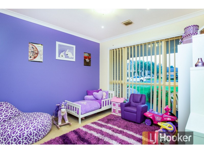 7 Ratcliffe Way, Lynbrook VIC 3975