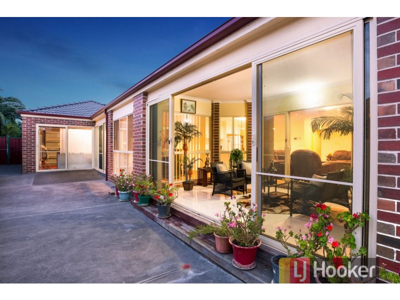 7 Ratcliffe Way, Lynbrook VIC 3975